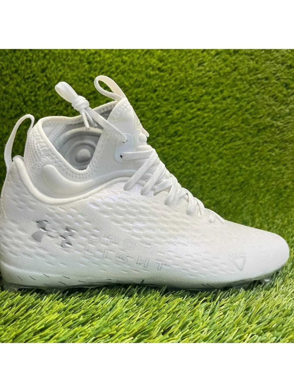 Under Armour Spotlight Lux MC 2.0 Mens Size 8.5 Triple White Football Cleats